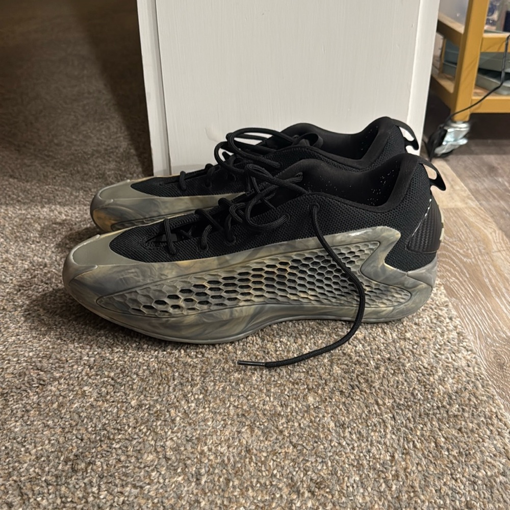 AE 1 low size 11.5